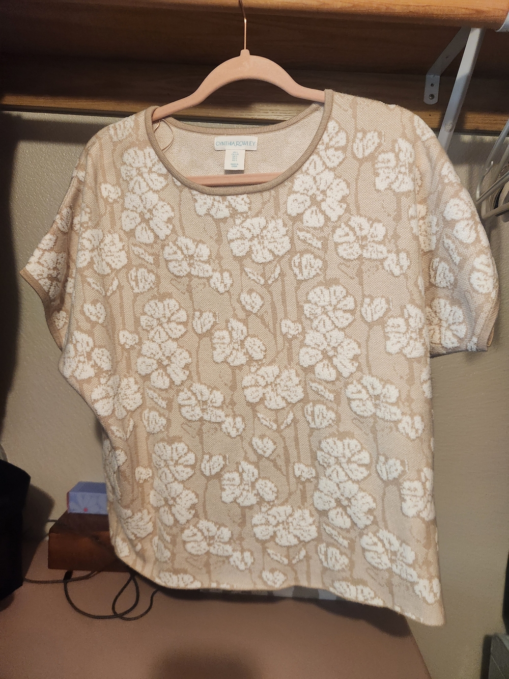 Cynthia Rowley Beige and White Floral Short-Sleeve Knit Top